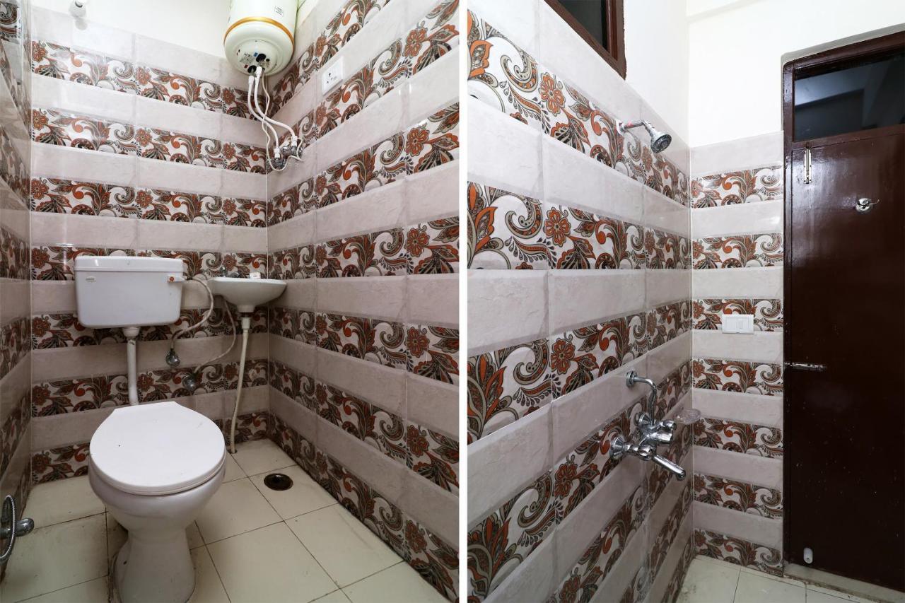 Oyo 24958 Hotel Dayal Belanganj Buitenkant foto